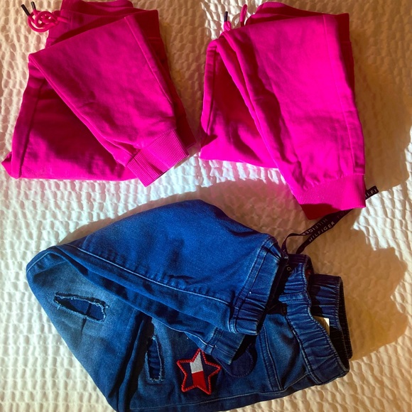 New Tommy Hilfiger Jogging pants - Picture 4 of 4